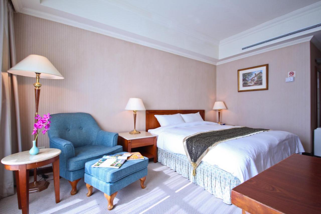Grand Boss Hotel Yilan Ngoại thất bức ảnh