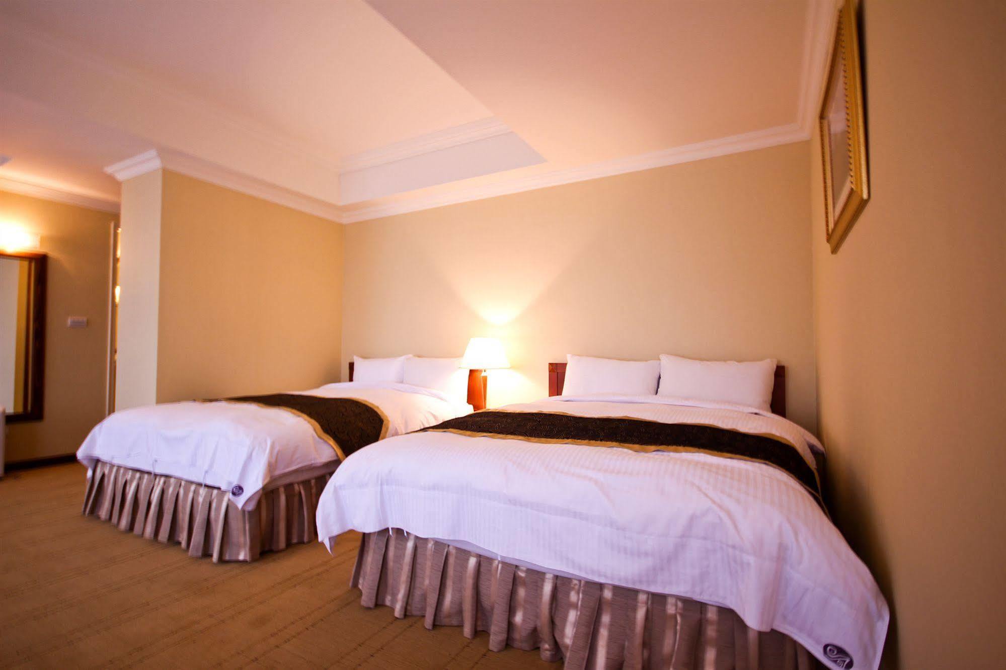 Grand Boss Hotel Yilan Ngoại thất bức ảnh