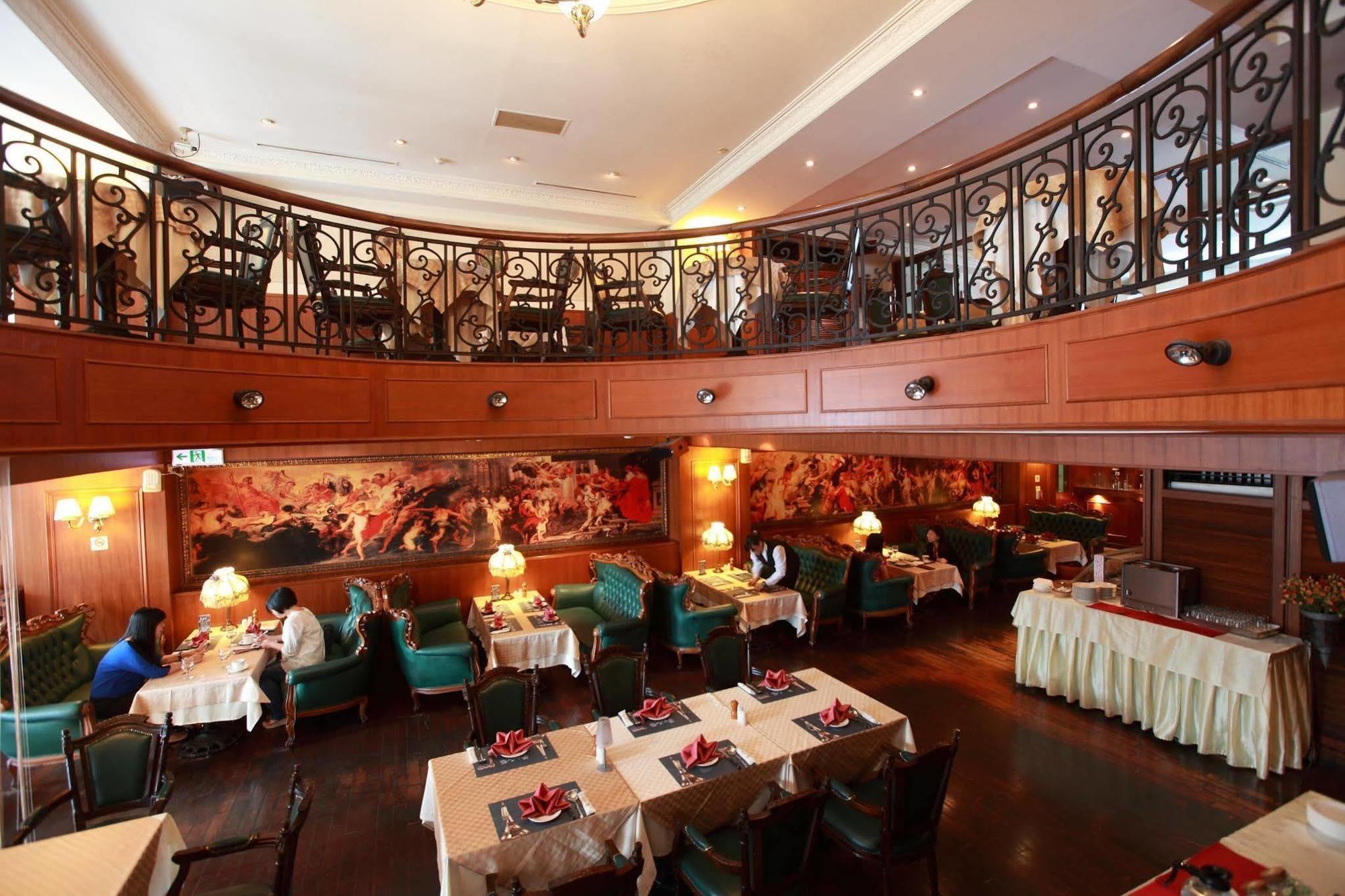 Grand Boss Hotel Yilan Ngoại thất bức ảnh